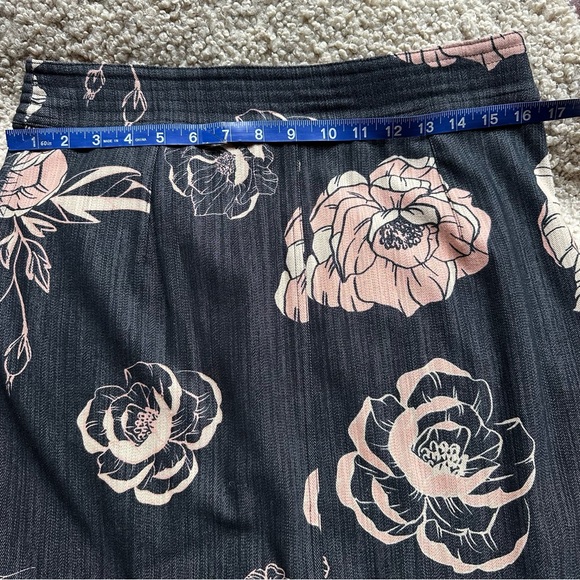 Agnes & Dora Gray and Pink A-Line Snap Front Skirt - Picture 4 of 7